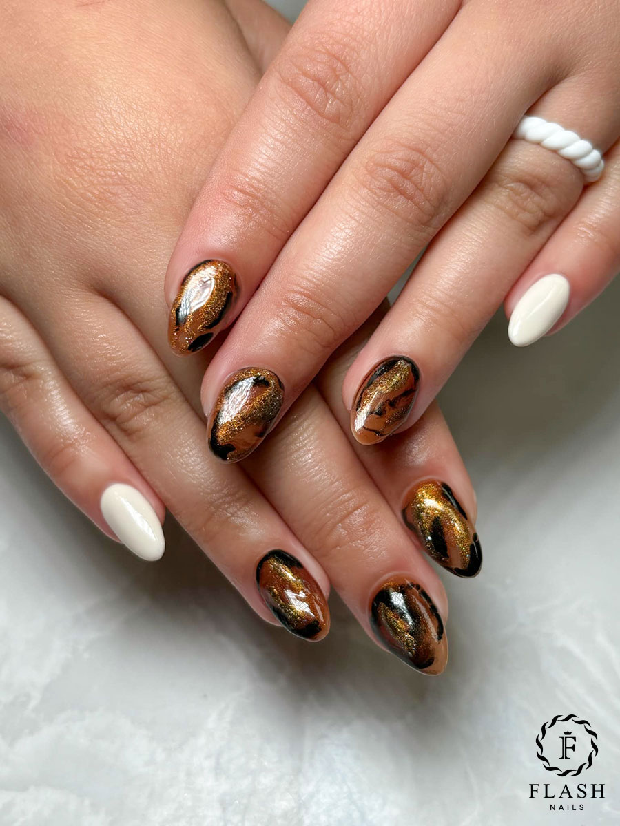 FLASH NAILS